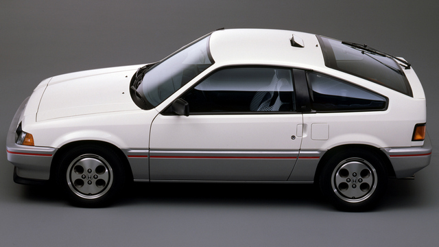 une Honda Ballade Sports CR-X 1.5i Japan 1983–1985 blanche et grise vue de profil gauche