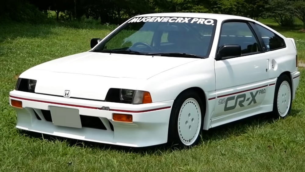 une Mugen Honda CR-X Pro vue de 3/4 avant gauche