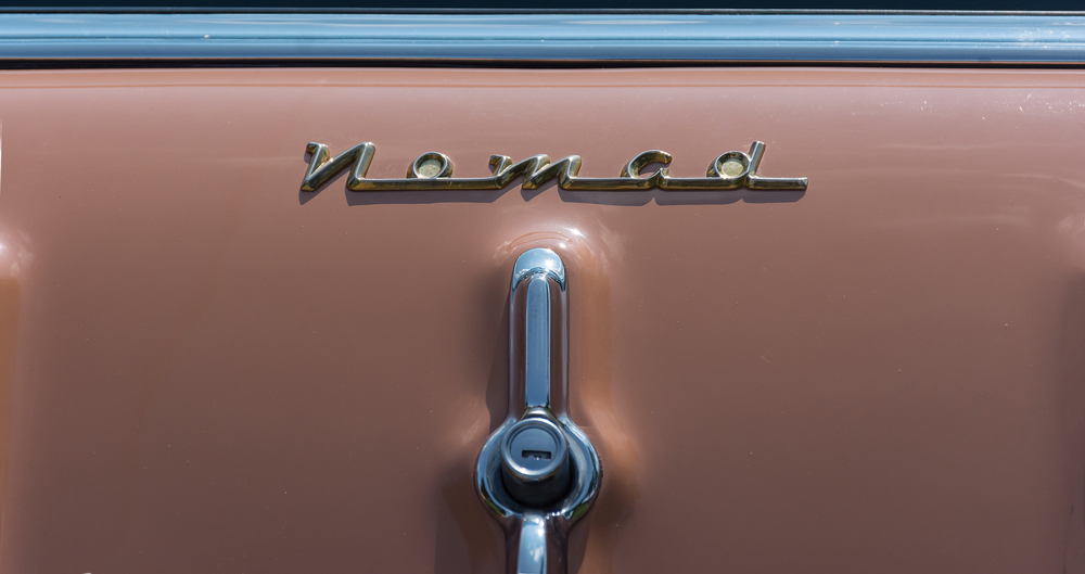 un détail de la carrosserie d'un Chevrolet Bel Air Nomad (2429-1064DF) 1955