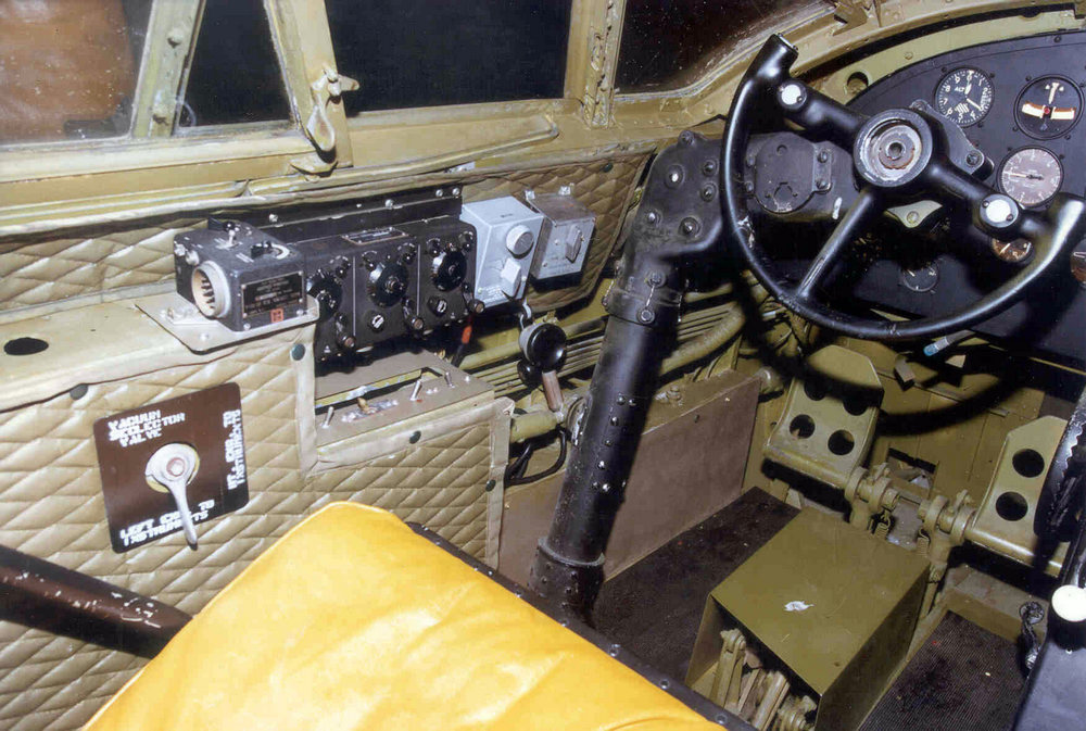 le cockpit d'un Martin B-26G Marauder sur le côté gauche du siège du pilote