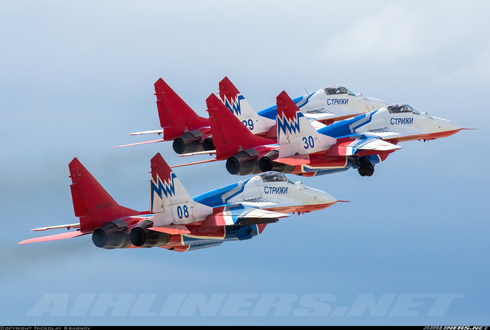 une formation de MiG-29 9.13 en vol