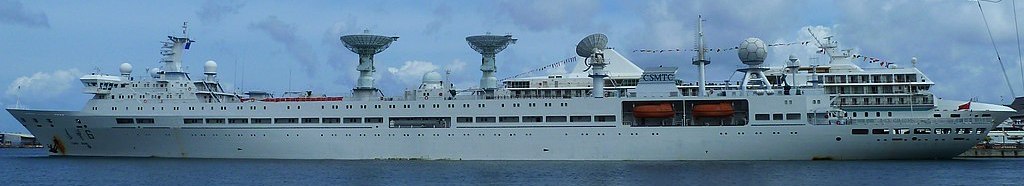 un navire de repérage chinois dans le port de Papeete, Polynésie française, décembre 2011