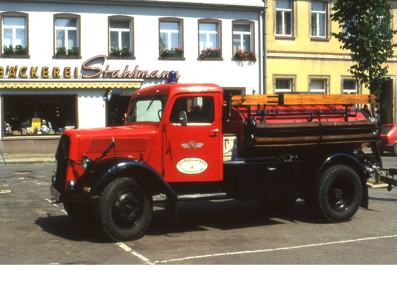 un camion de pompiers citerne TS 1.5
