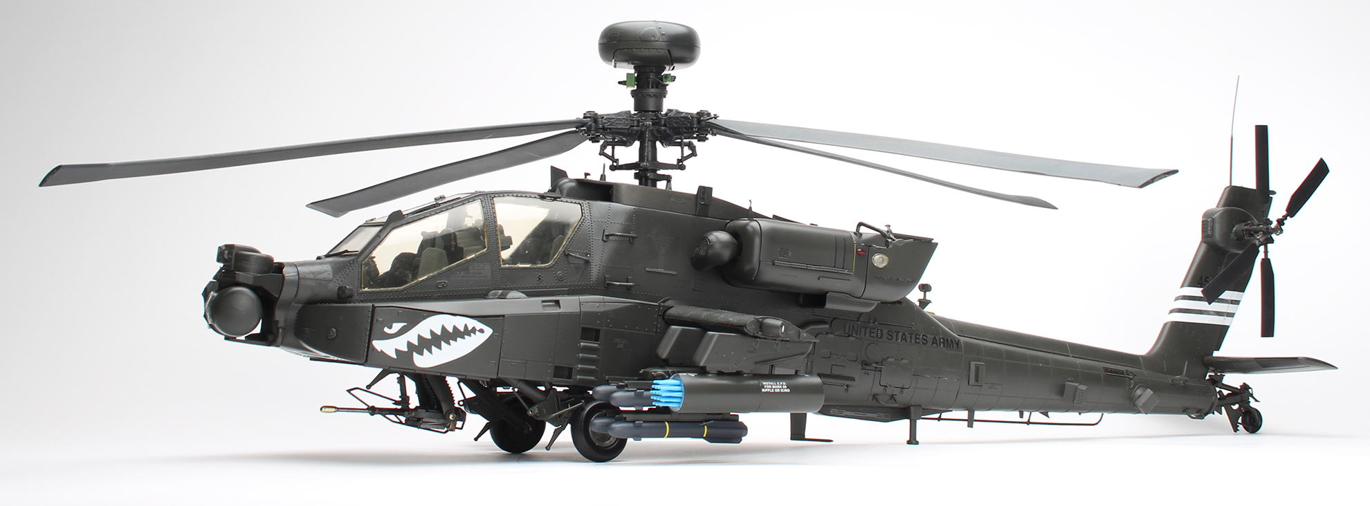 Agora AH-64 Apache