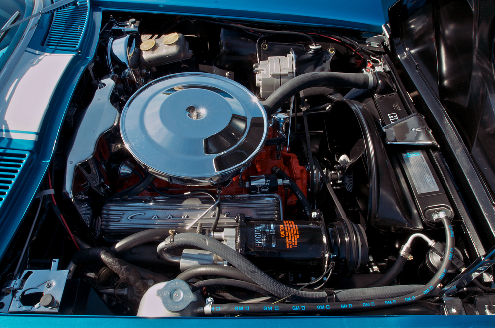 le moteur de la Chevrolet Corvette Sting Ray Convertible Show Car (C2) de 1963