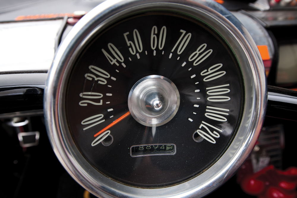 le compteur de vitesses (0 à 120mph) de la Batmobile 1966