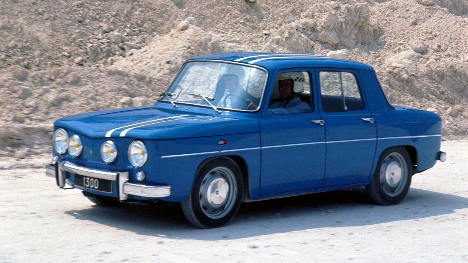 la Renault 8 Gordini vue de 3/4 avant gauche