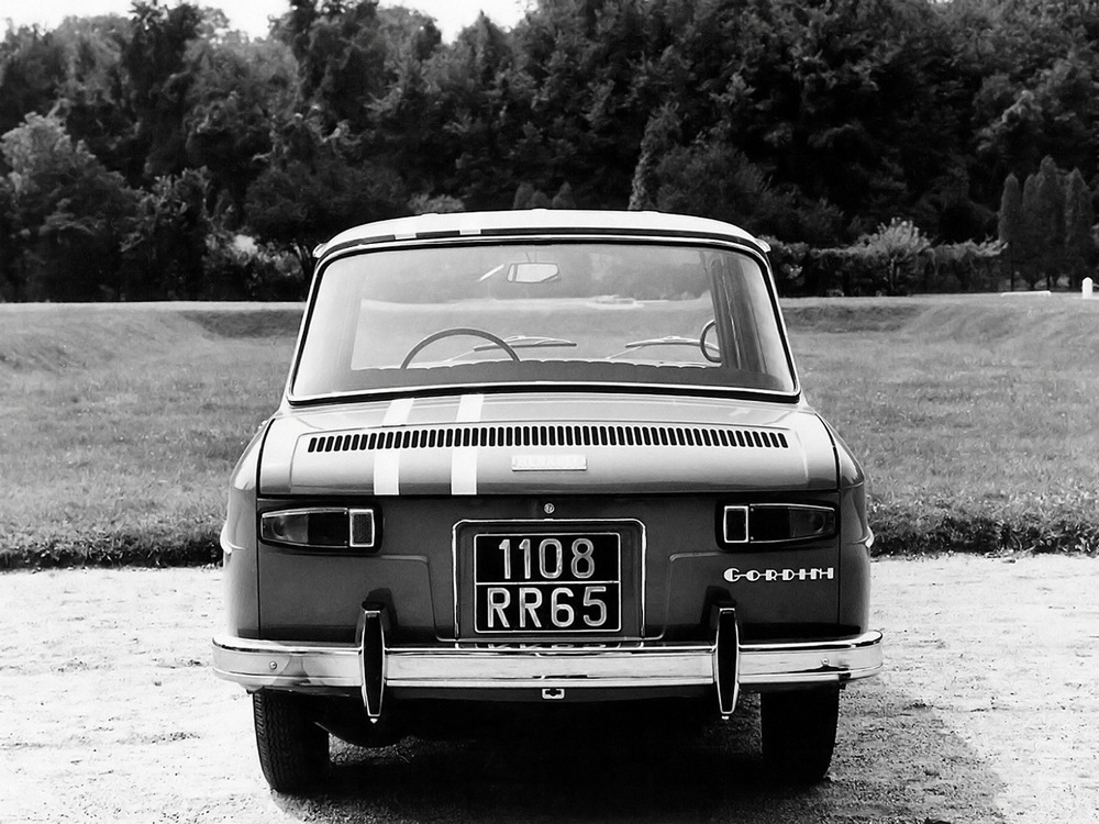 une Renault 8 Gordini 1964–1970 vue de l'arrière