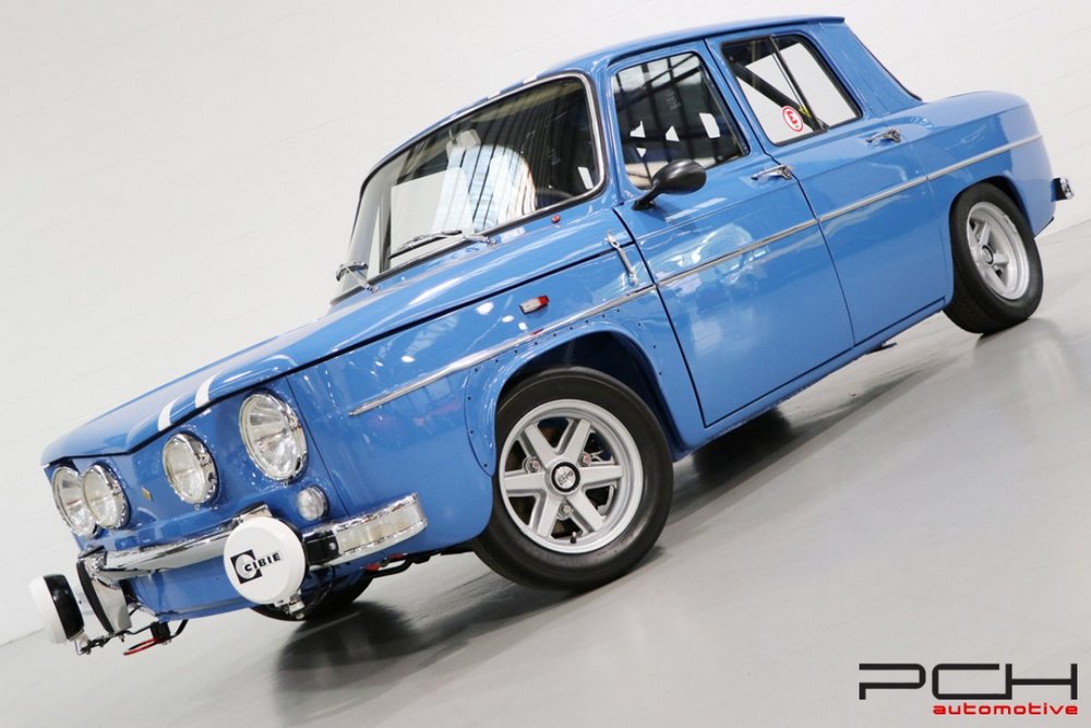 une Renault 8 Gordini 1300 Type R1135 - Body-Off!, vue de 3/4 avant gauche