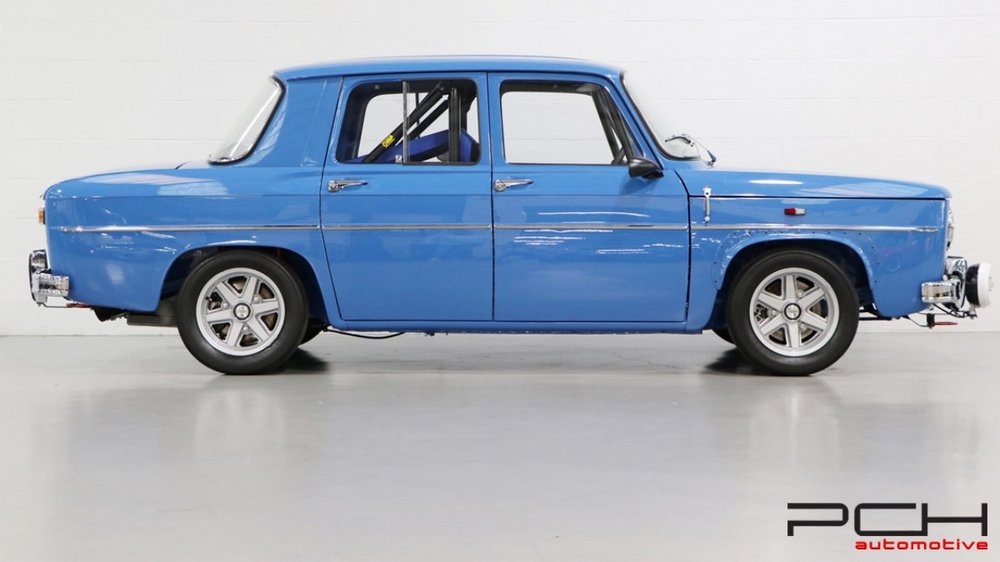 une Renault 8 Gordini 1300 Type R1135 - Body-Off!, vue de profil droit