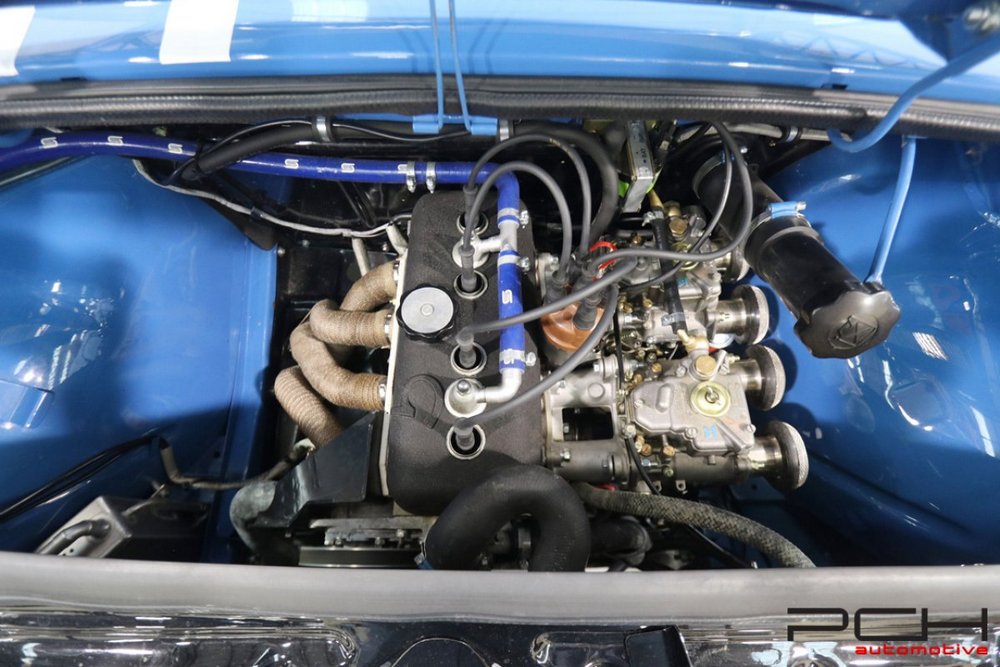 le moteur d'une Renault 8 Gordini 1300 Type R1135 - Body-Off!