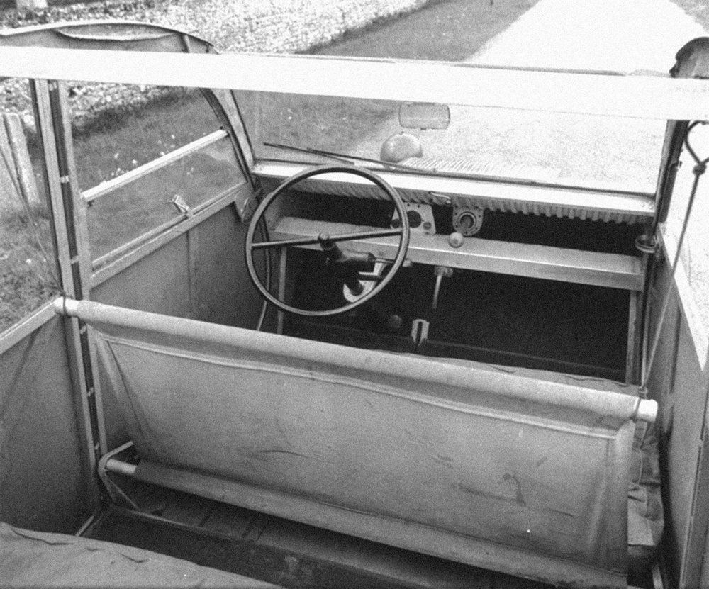 l'habitacle de la Citroën 2CV Prototype 1939